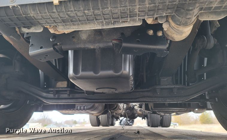 image for item ME9056 2011 Freightliner Cascadia  semi truck