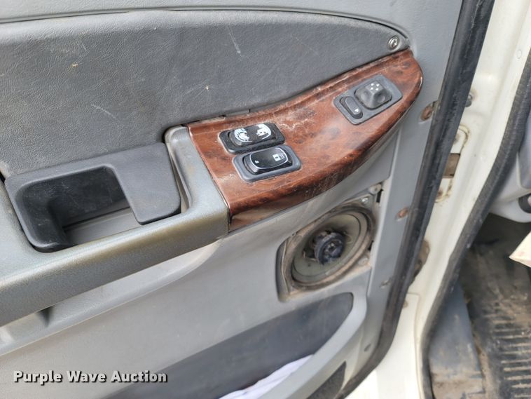 image for item ME9058 2010 Freightliner Century Class S/T  semi truck