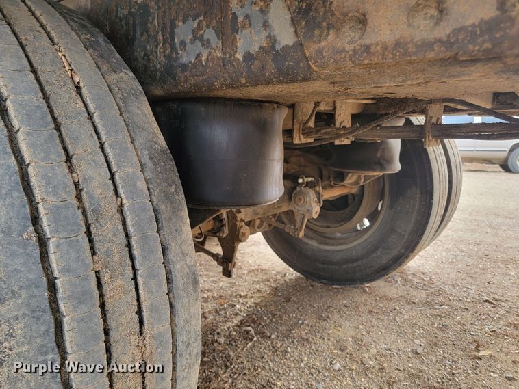 image for item ME9600 2011 Wilson DWBT-650B  live bottom trailer