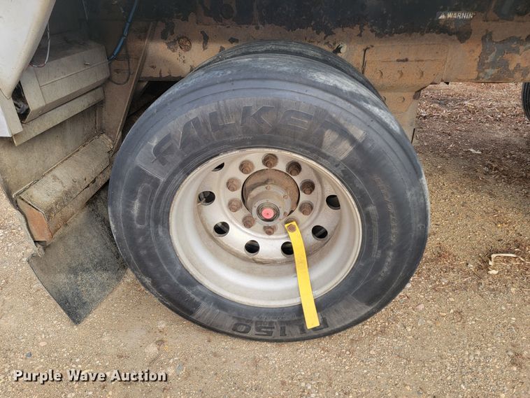 image for item ME9600 2011 Wilson DWBT-650B  live bottom trailer