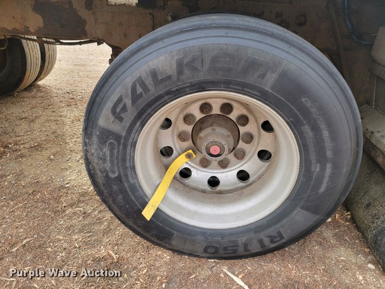 image for item ME9600 2011 Wilson DWBT-650B  live bottom trailer