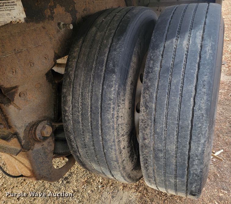 image for item ME9600 2011 Wilson DWBT-650B  live bottom trailer