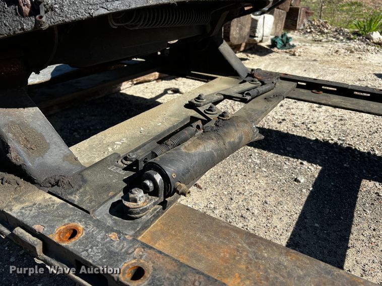 image for item MF9857 Fifth wheel plate