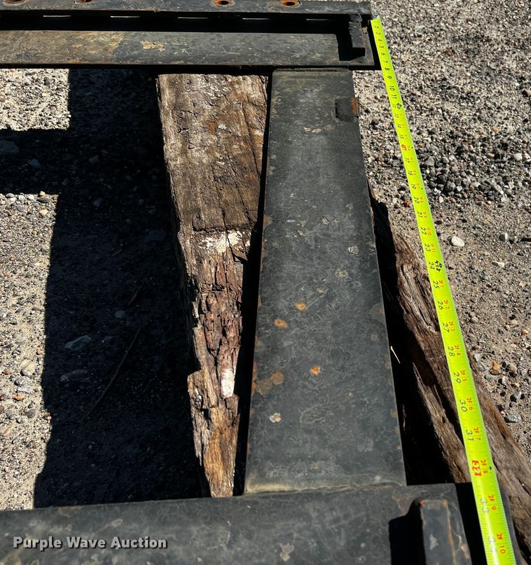 image for item MF9857 Fifth wheel plate