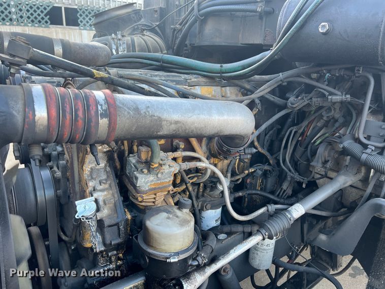 image for item MM9199 2005 Peterbilt 387  semi truck