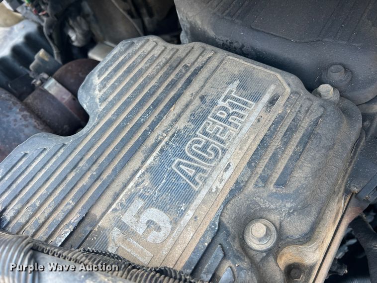 image for item MM9199 2005 Peterbilt 387  semi truck