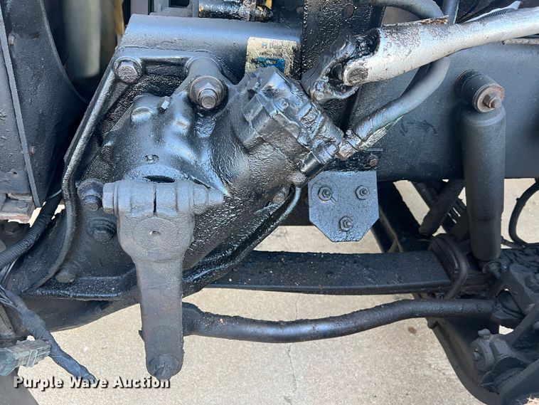 image for item MM9199 2005 Peterbilt 387  semi truck