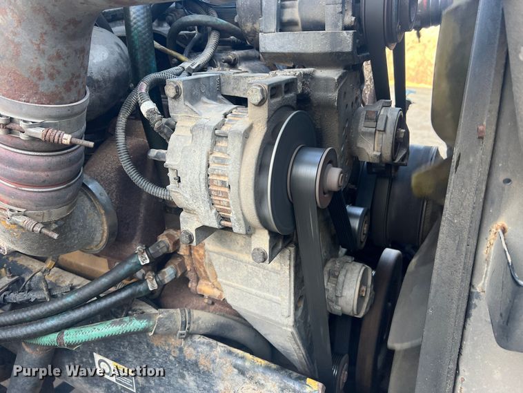 image for item MM9199 2005 Peterbilt 387  semi truck