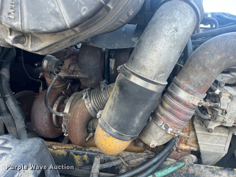 image for item MM9199 2005 Peterbilt 387  semi truck