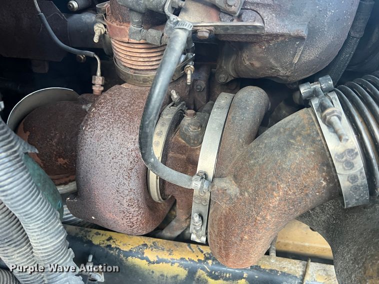 image for item MM9199 2005 Peterbilt 387  semi truck