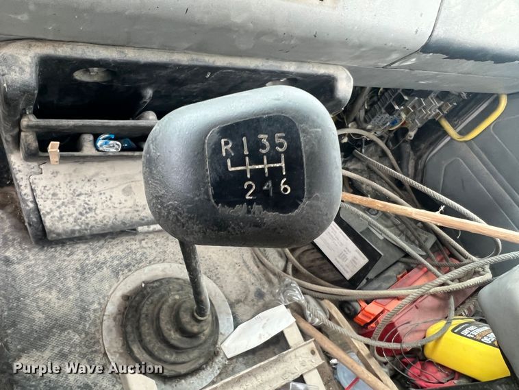 image for item MM9235 1999 Freightliner FL70  truck cab and chassis