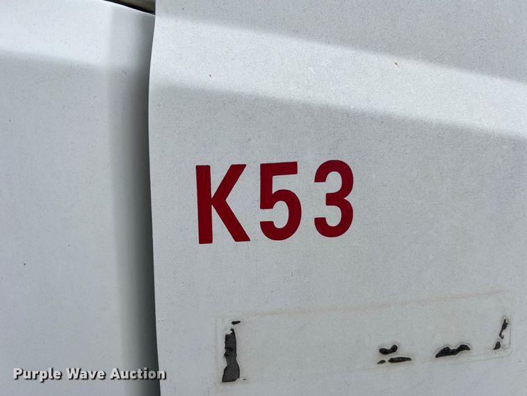 image for item MM9235 1999 Freightliner FL70  truck cab and chassis