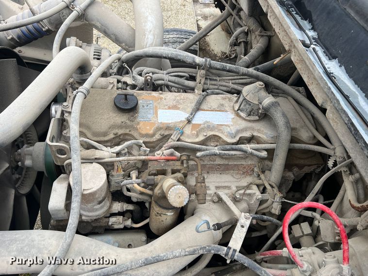 image for item MM9235 1999 Freightliner FL70  truck cab and chassis