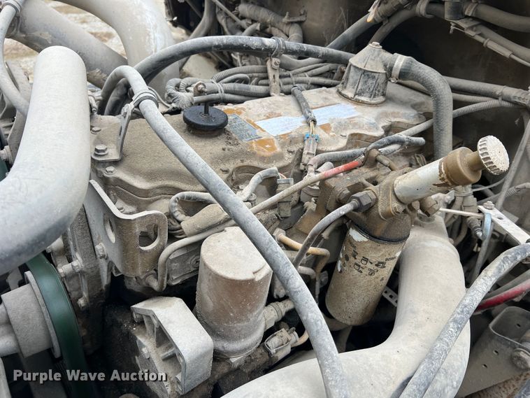 image for item MM9235 1999 Freightliner FL70  truck cab and chassis