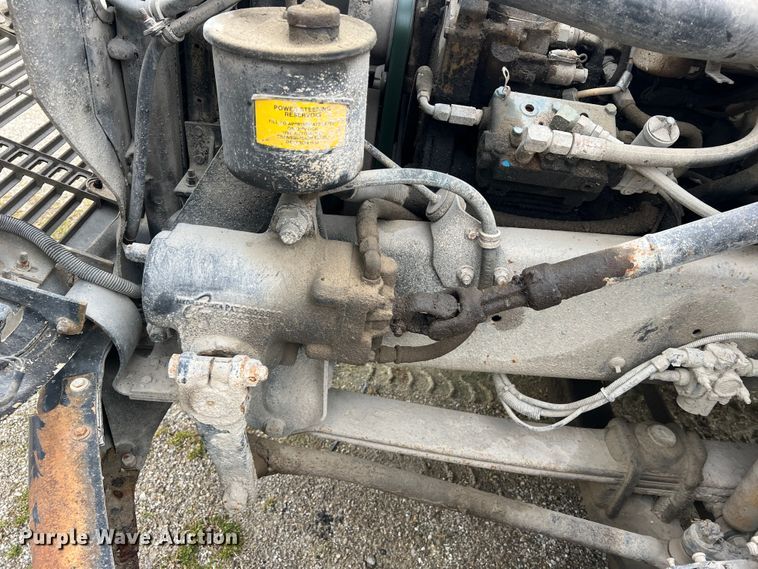 image for item MM9235 1999 Freightliner FL70  truck cab and chassis