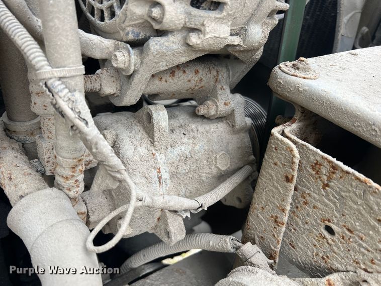 image for item MM9235 1999 Freightliner FL70  truck cab and chassis