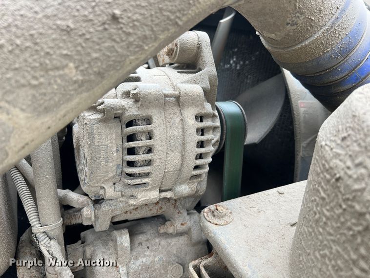 image for item MM9235 1999 Freightliner FL70  truck cab and chassis