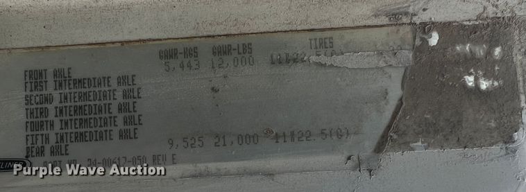 image for item MM9235 1999 Freightliner FL70  truck cab and chassis