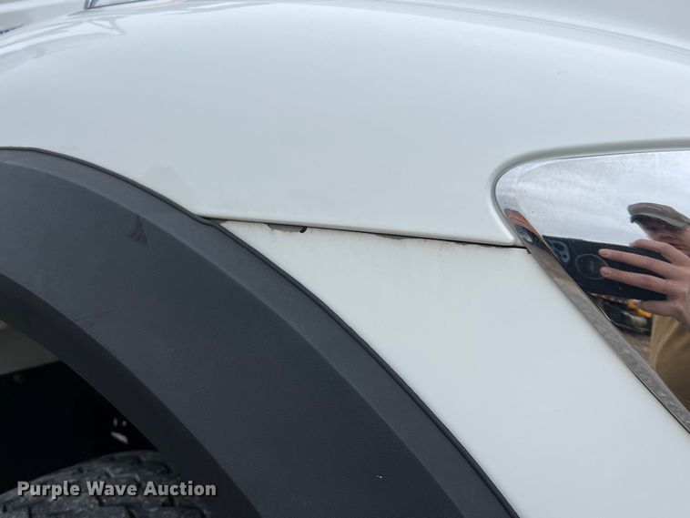 image for item MM9258 2013 International WorkStar  truck cab and chassis