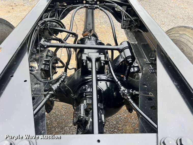 image for item MM9258 2013 International WorkStar  truck cab and chassis