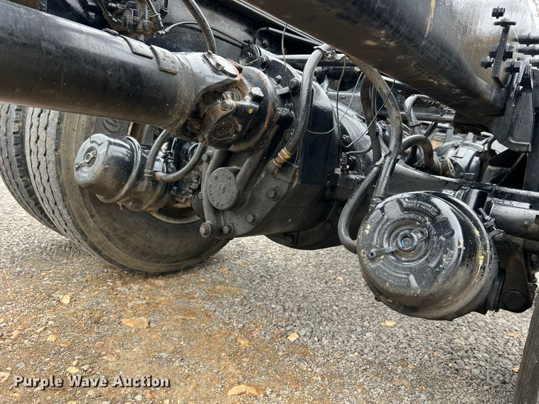 image for item MM9258 2013 International WorkStar  truck cab and chassis