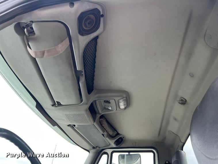 image for item MM9258 2013 International WorkStar  truck cab and chassis