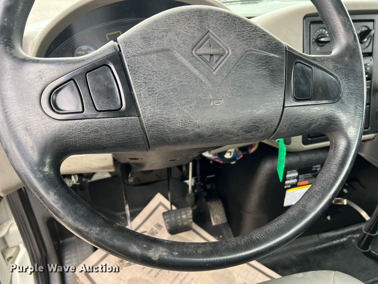 image for item MM9258 2013 International WorkStar  truck cab and chassis