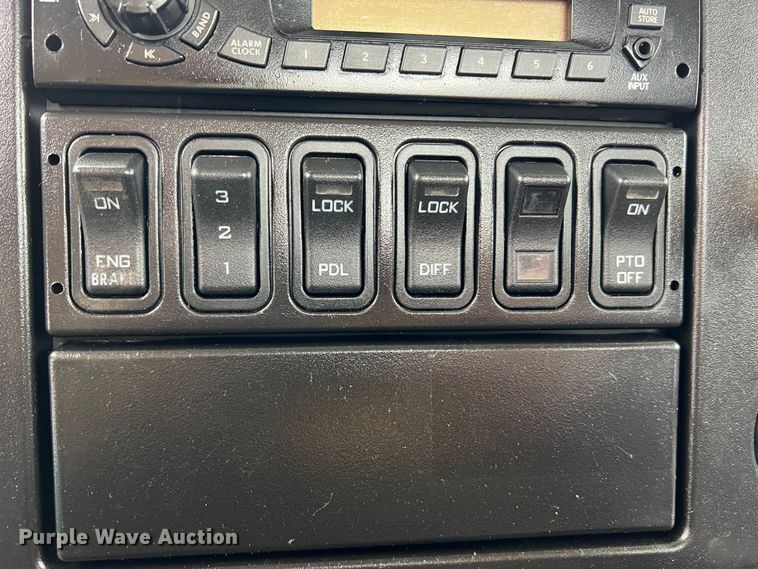 image for item MM9258 2013 International WorkStar  truck cab and chassis