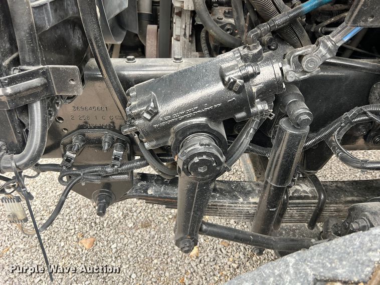 image for item MM9258 2013 International WorkStar  truck cab and chassis