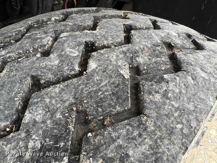 image for item MM9258 2013 International WorkStar  truck cab and chassis