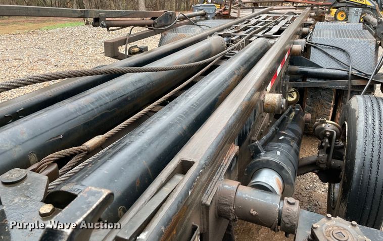 image for item MM9363 2000 Mack RD688S  roll-off container truck