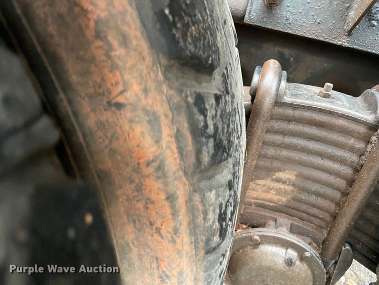 image for item MM9363 2000 Mack RD688S  roll-off container truck