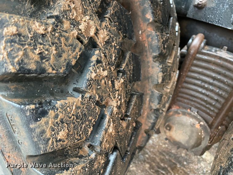 image for item MM9363 2000 Mack RD688S  roll-off container truck