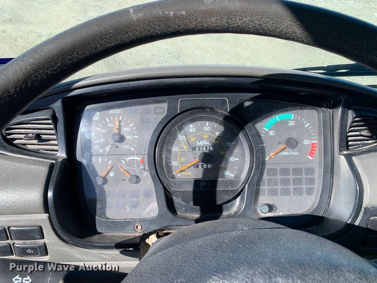 image for item MM9747 2005 UD Nissan UD1800CS  truck cab and chassis