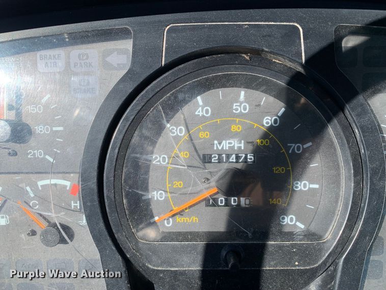 image for item MM9747 2005 UD Nissan UD1800CS  truck cab and chassis