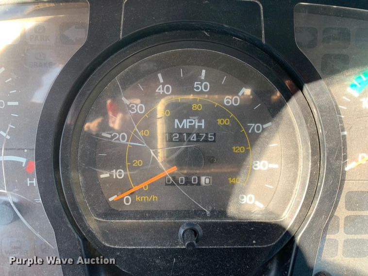 image for item MM9747 2005 UD Nissan UD1800CS  truck cab and chassis