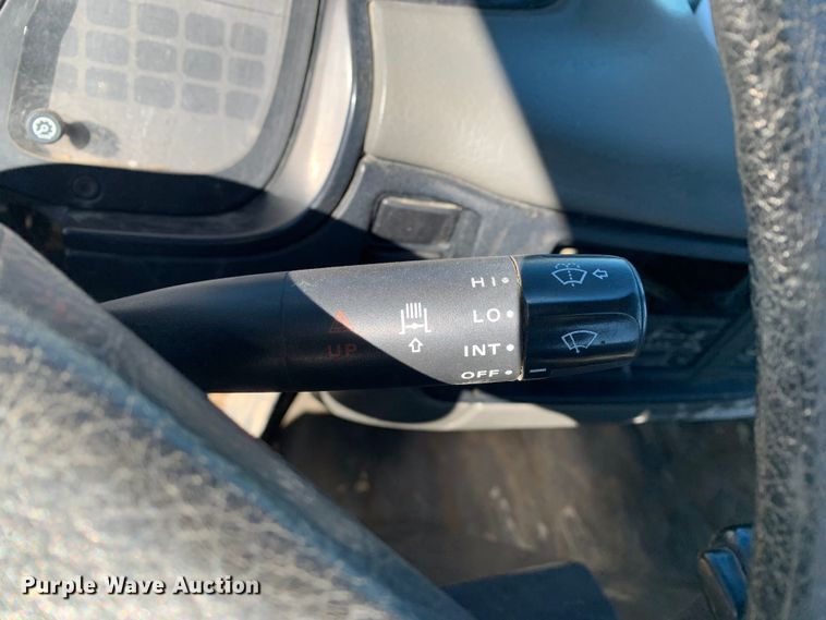 image for item MM9747 2005 UD Nissan UD1800CS  truck cab and chassis