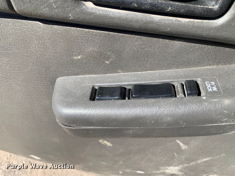 image for item MM9747 2005 UD Nissan UD1800CS  truck cab and chassis