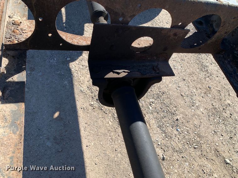 image for item MM9747 2005 UD Nissan UD1800CS  truck cab and chassis