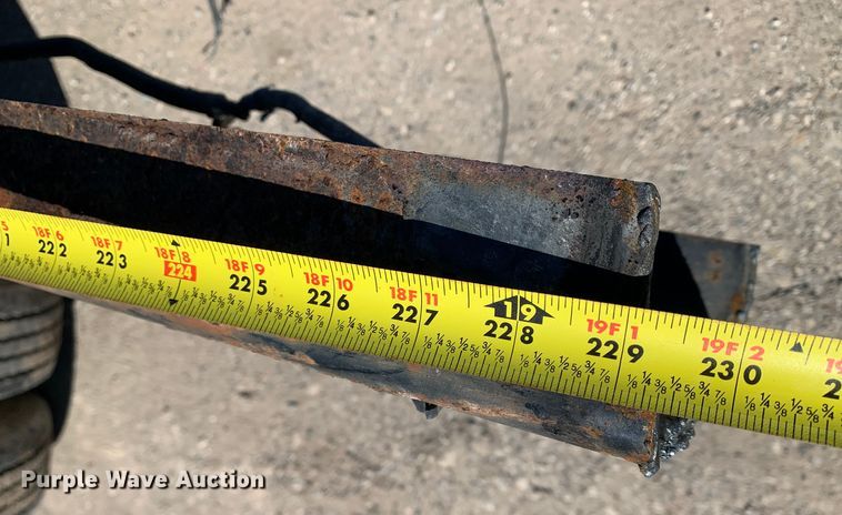 image for item MM9747 2005 UD Nissan UD1800CS  truck cab and chassis