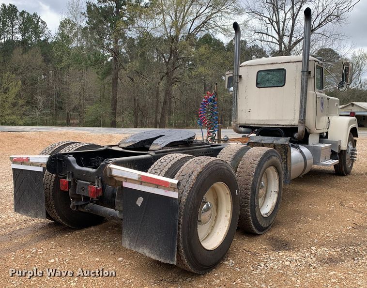 image for item MM9777 1982 Mack RWS754LST  semi truck