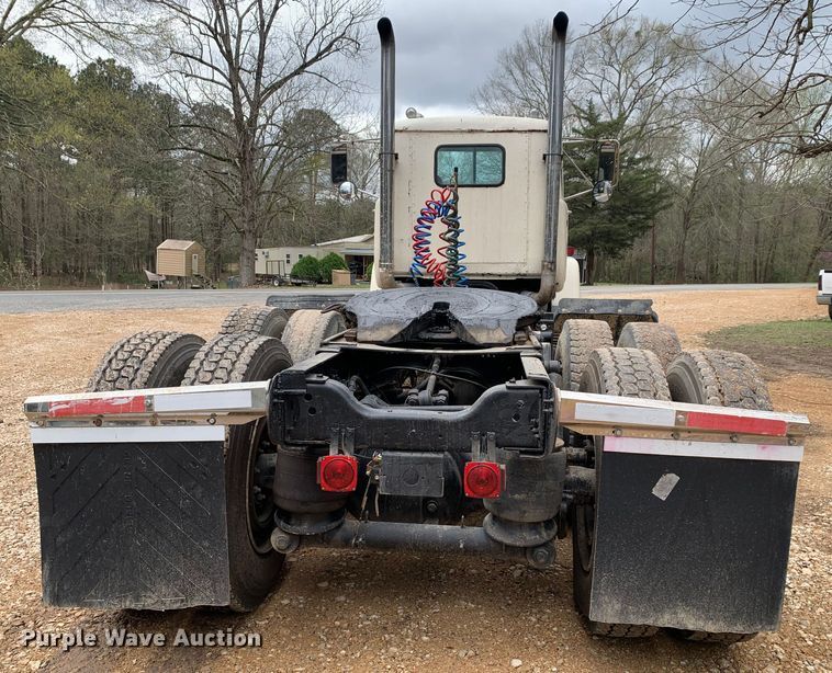 image for item MM9777 1982 Mack RWS754LST  semi truck