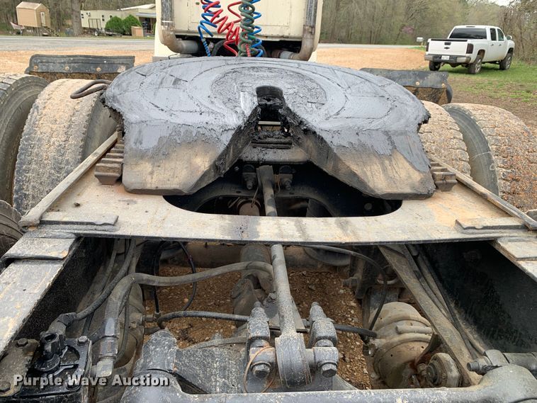 image for item MM9777 1982 Mack RWS754LST  semi truck