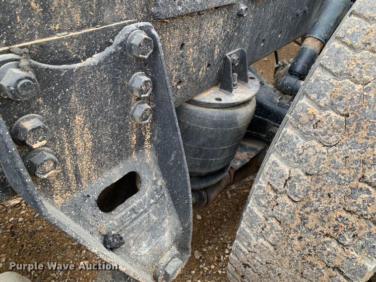 image for item MM9777 1982 Mack RWS754LST  semi truck