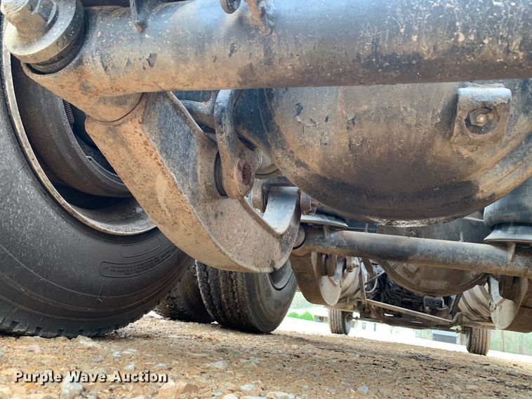 image for item MM9777 1982 Mack RWS754LST  semi truck