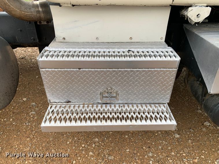 image for item MM9777 1982 Mack RWS754LST  semi truck