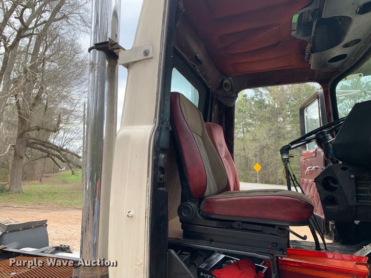 image for item MM9777 1982 Mack RWS754LST  semi truck