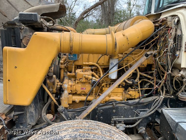 image for item MM9777 1982 Mack RWS754LST  semi truck