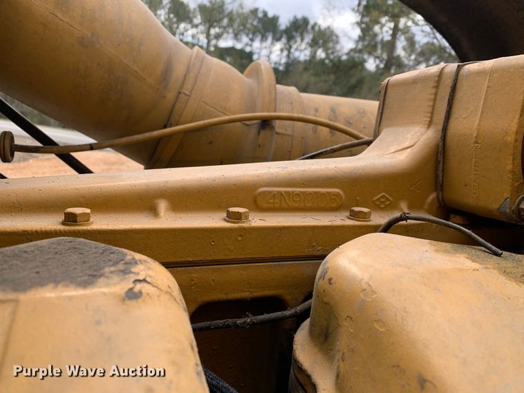 image for item MM9777 1982 Mack RWS754LST  semi truck