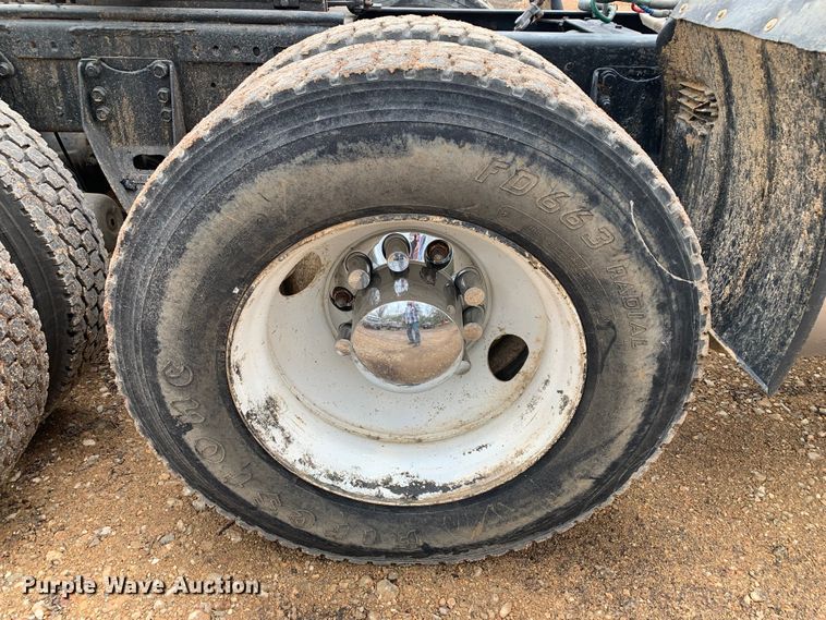 image for item MM9777 1982 Mack RWS754LST  semi truck